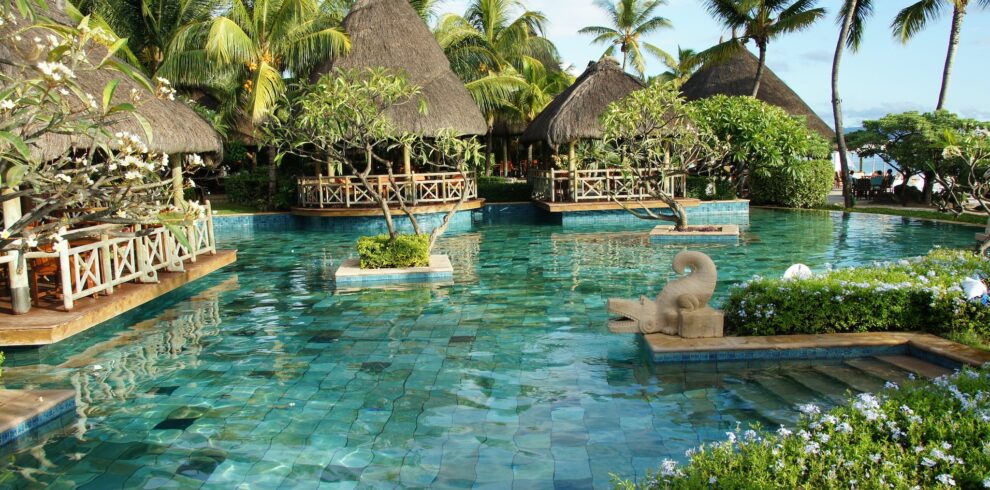 Beach Restaurant - Tropical Paradise Pool
